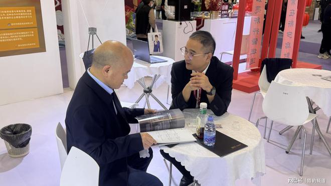 行中膳印科技引领食品喷花新潮流！j9国际2024中国烘焙展火热进(图2)