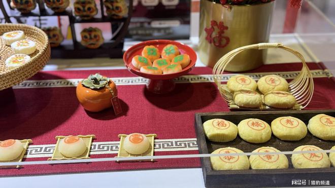 行中膳印科技引领食品喷花新潮流！j9国际2024中国烘焙展火热进(图3)